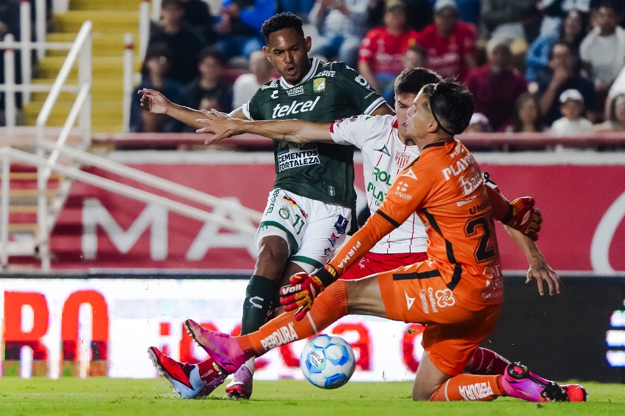 RENACE LEÓN CON TRIUNFO AJUSTADO SOBRE NECAXA