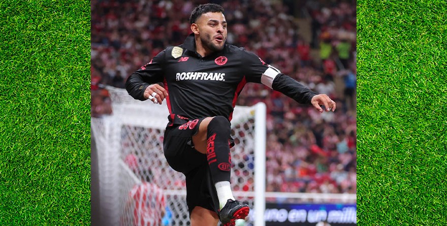 COMANDA ALEXIS VEGA GOLEADA DE 3-0 CONTRA CHIVAS