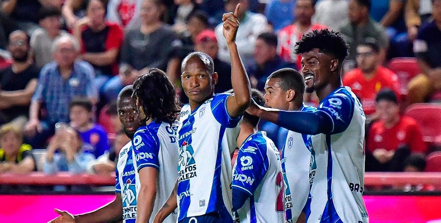 VICTORIA TUZA, UN RESPIRO A LOZANO