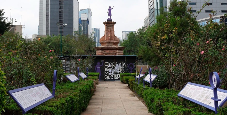 ‘NAVEGA’ COLÓN SIN RUMBO FIJO