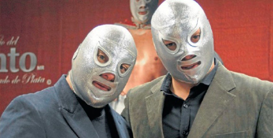 SE VA HIJO DEL SANTO Y PRESENTAN TERCERA GENERACIÓN PLATEADA