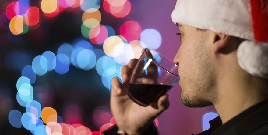 EXHORTAN A MODERAR CONSUMO DE ALCOHOL