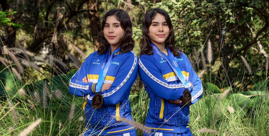 LÍA Y MÍA CUEVA SALTAN A LA ÉLITE