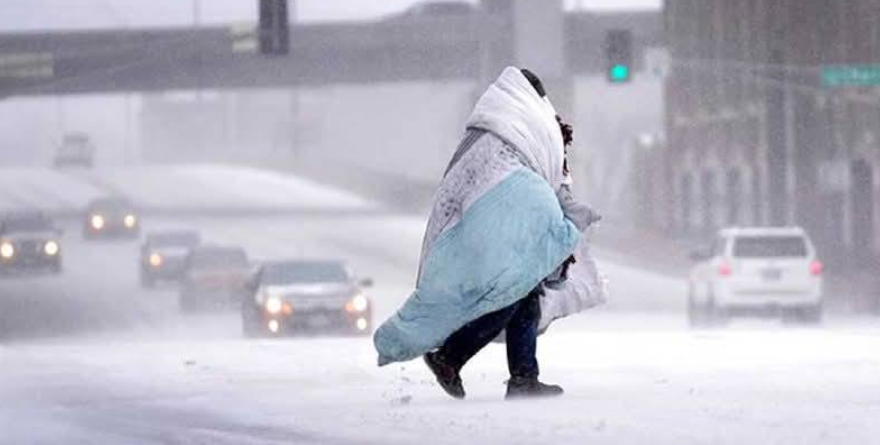 MUEREN 12 POR TORMENTAS DE LLUVIA Y NIEVE EN AFGANISTÁN