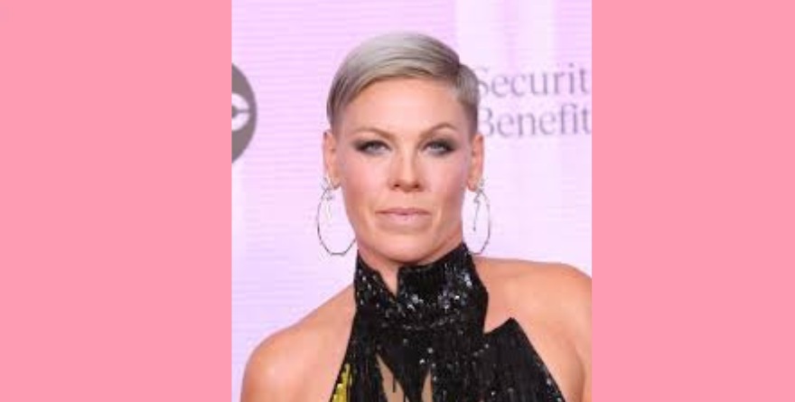 INICIA PINK EL 2026 HOSPITALIZADA