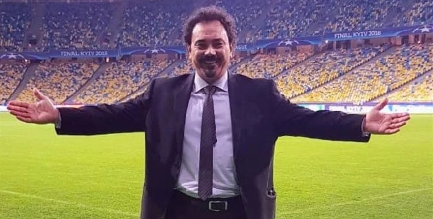 BUSCA HUGO A HINCHA QUE LIMPIÓ SU PLACA EN EL METROPOLITANO