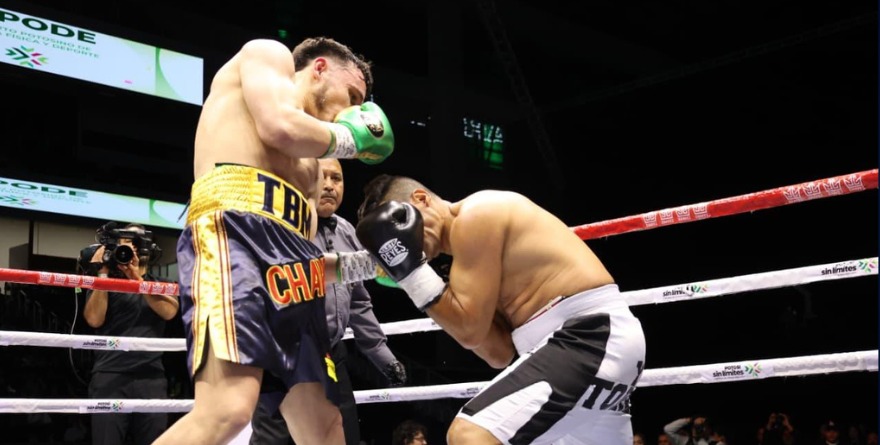REGRESA JC CHÁVEZ HIJO AL RING CON TRIUNFO