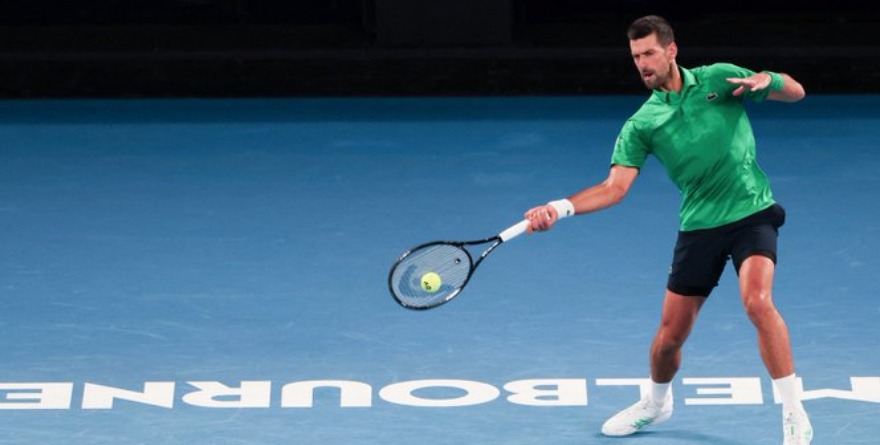 DJOKOVIC A CUARTOS SIN DESPEINARSE