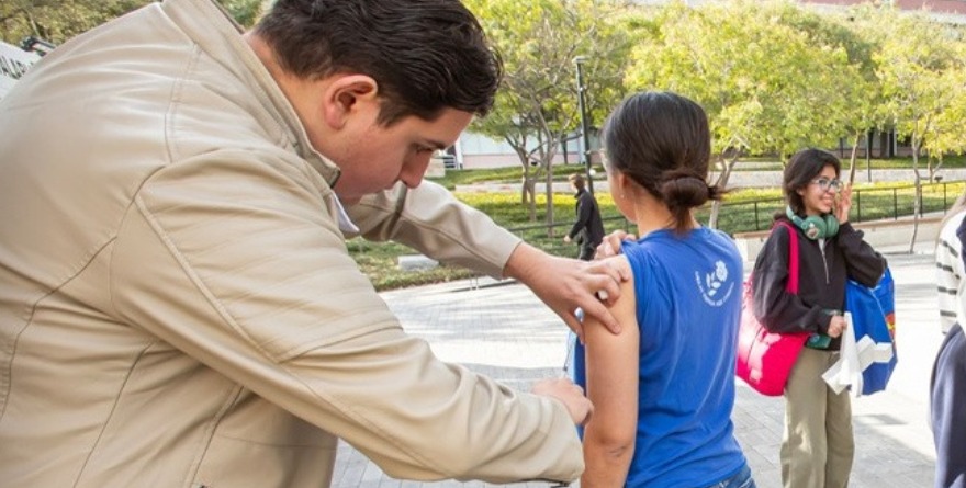 TIENE UDEM JORNADA DE VACUNACIÓN