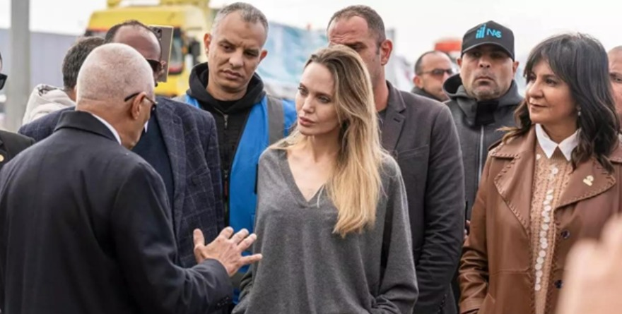 Angelina Jolie visita el paso de Rafah
