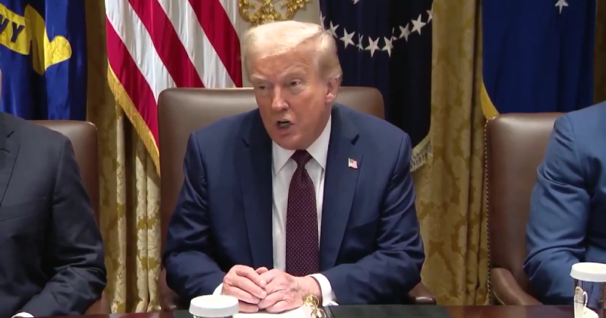 AFIRMA TRUMP TENER DERECHO A PRESIDIR JUNTA DE PAZ DE GAZA