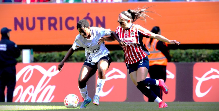 CHIVAS FEMENIL INICIA CON TRIUNFO EN CASA