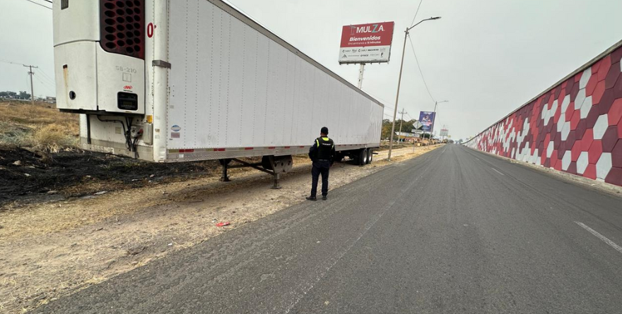 RECUPERAN CARGAMENTO DE AGUACATE ROBADO EN JALISCO