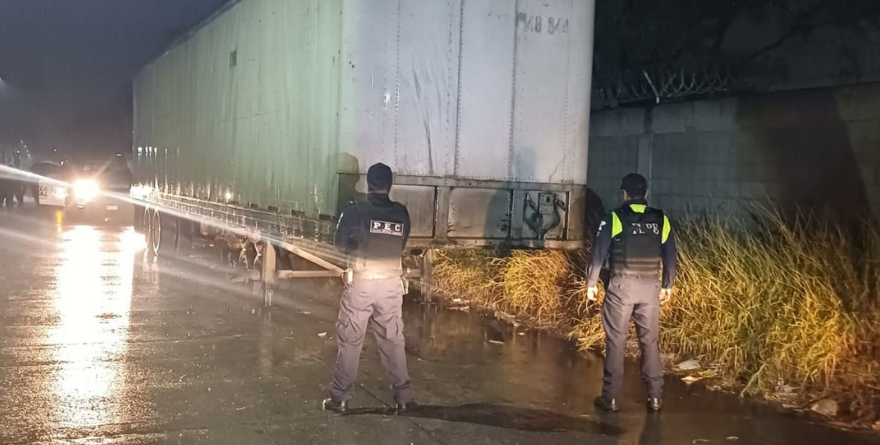 RECUPERAN CARGAMENTO DE RESINA VALUADO EN MEDIO MILLÓN DE PESOS