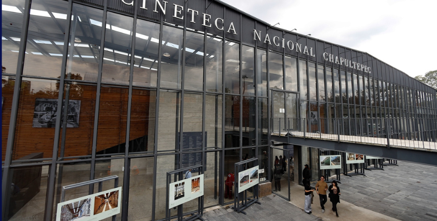 DENUNCIAN CRISIS LABORAL EN LA CINETECA NACIONAL