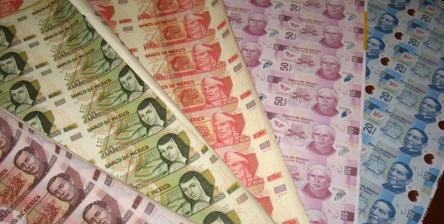 USAN SALVAVIDAS PARA PAGAR DEUDA