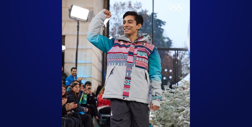 LUCE DONOVAN CARRILLO COMO MODELO EN LOS JO INVERNALES