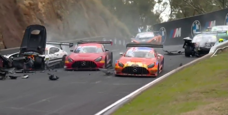 TREMENDO CHOQUE EN LAS 12 HORAS DE BATHURST 2026