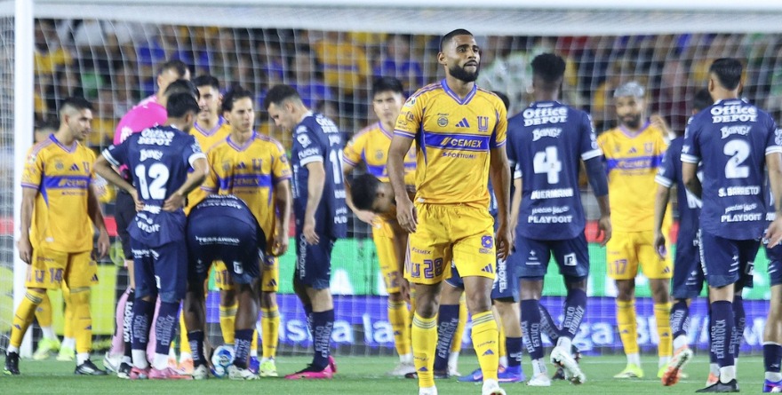 PACHUCA TIRA A TIGRES