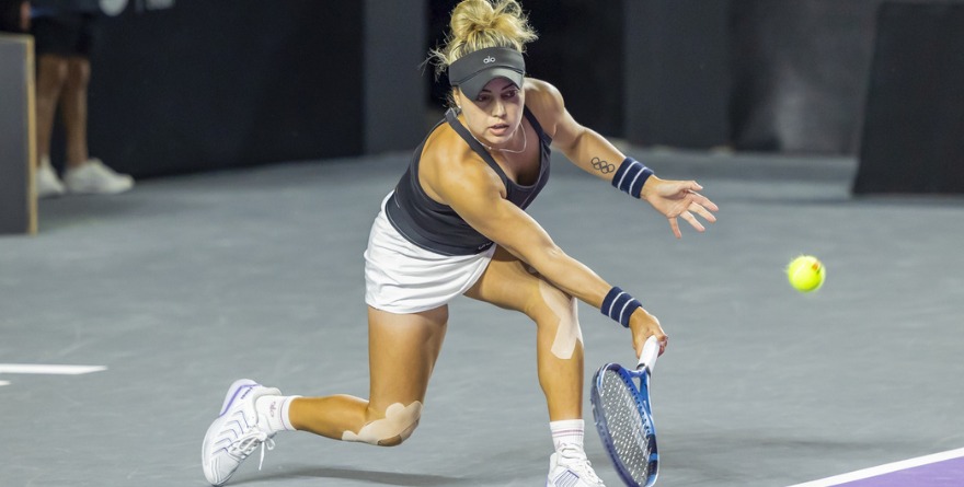 CAE RENATA ZARAZÚA EN LA PRIMERA RONDA DEL MÉRIDA WTA 500