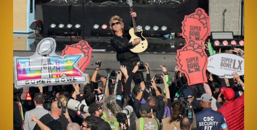 Green Day prende con American Idiot