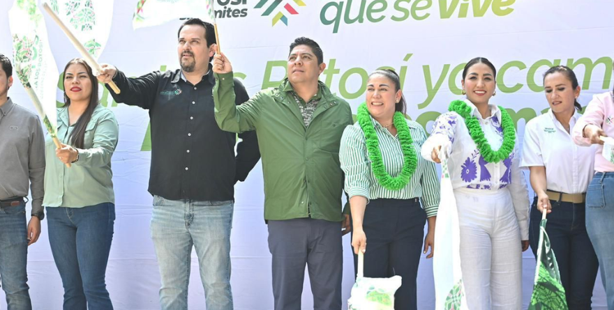 AXTLA SE TRANSFORMA: AGUA POTABLE, CAMINOS Y BIENESTAR SOCIAL