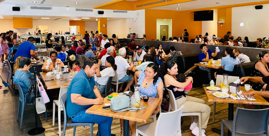 PLAYAS LLENAS: ACAPULCO Y ZIHUATANEJO EN LA CIMA