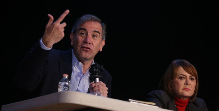 ADVIERTE CÓRDOVA INESTABILIDAD CON REFORMA