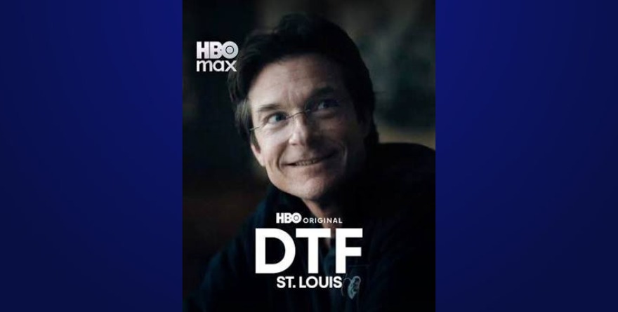 UN TRIÁNGULO MORTAL