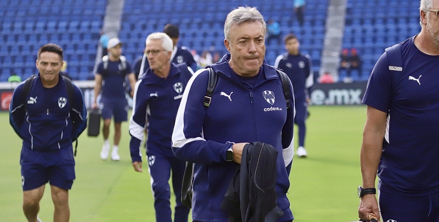 ‘DOME’ PRESUMÍA ATAQUE DE RAYADOS, PERO…