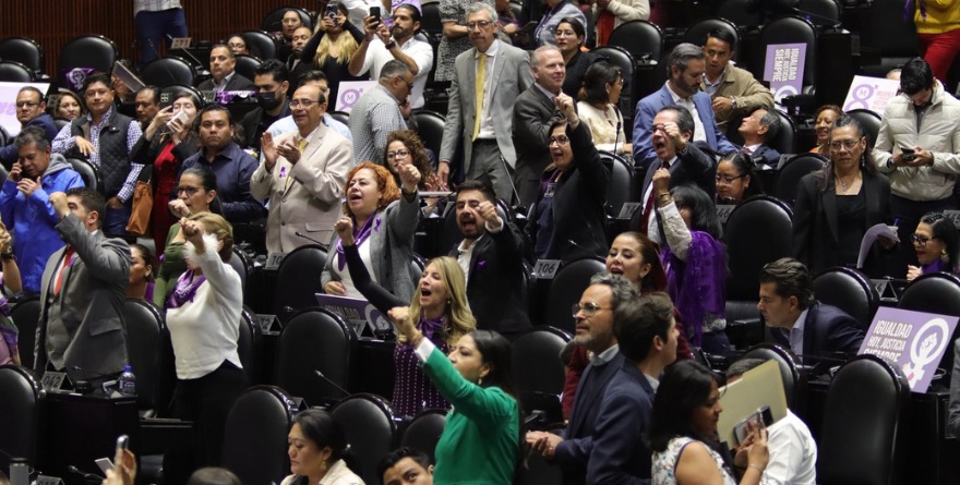 SUAVIZA MORENA SIN CEDER ‘CONTROL’