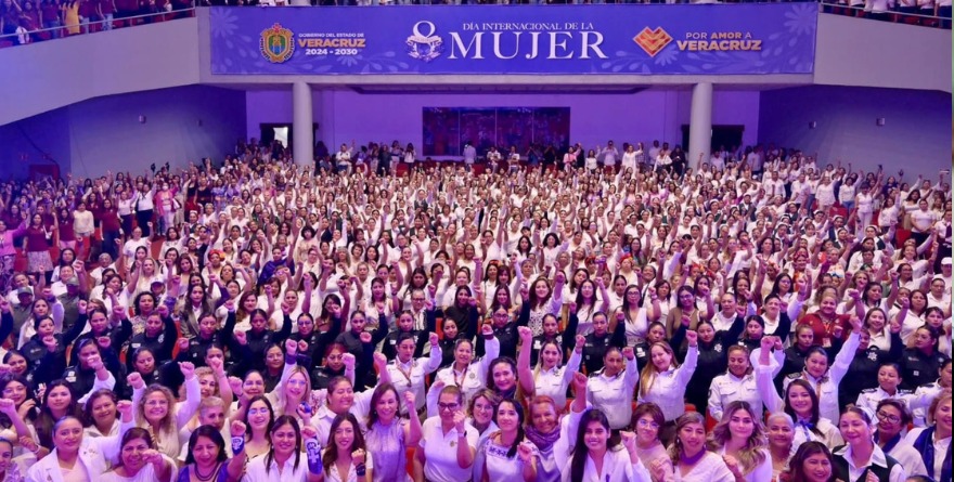 “VERACRUZANA PROTEGIDA” ATIENDE MÁS DE 2 MIL CASOS EN UN AÑO