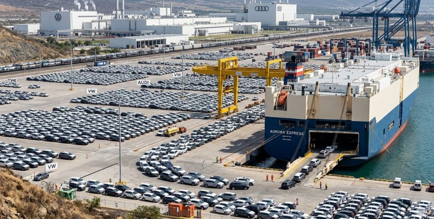 BAJAN 1.8% PRODUCCIÓN DE AUTOS Y 4.4% EXPORTACIONES