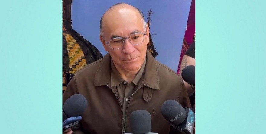 ALCALDE VIAJER ANUNCIA OOOOTRO VIAJE A LA MADRE PATRIA