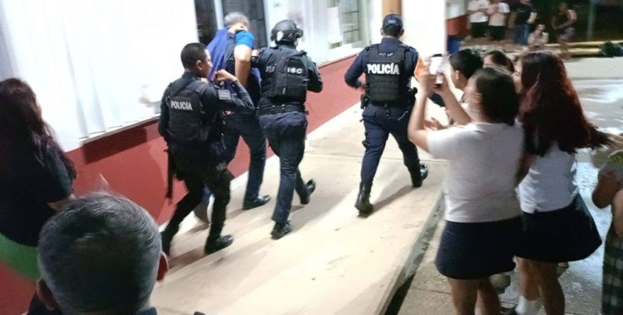 DETIENEN A MAESTRO POR DROGAR A ALUMNAS EN QR