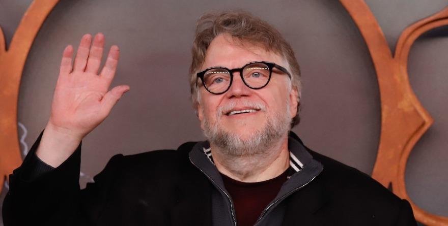ALABA DEL TORO A CREADORES DE MAQUILLAJE