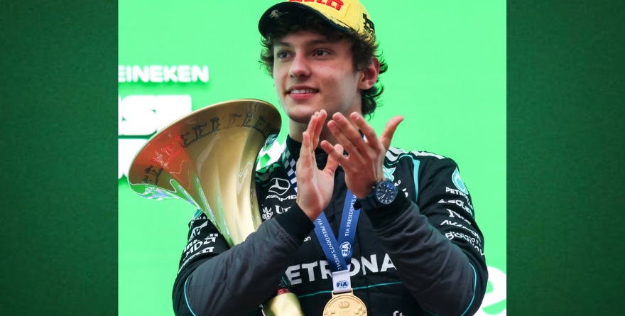 SE APUNTA ANTONELLI PRIMER TRIUNFO EN LA F1