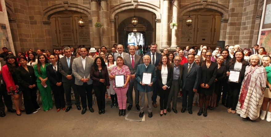 PREMIAN LA EXCELENCIA ARTÍSTICA Y SOCIAL EN LA CAPITAL