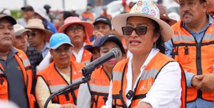 SE APUNTA ALCALDESA DE ACAPULCO PARA GUBERNATURA DE GUERRERO