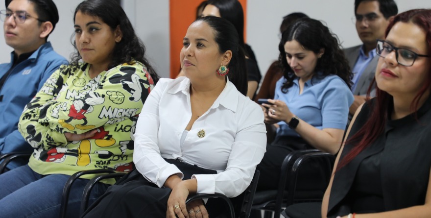 JÓVENES SE PREPARAN PARA CONQUISTAR EL MUNDO