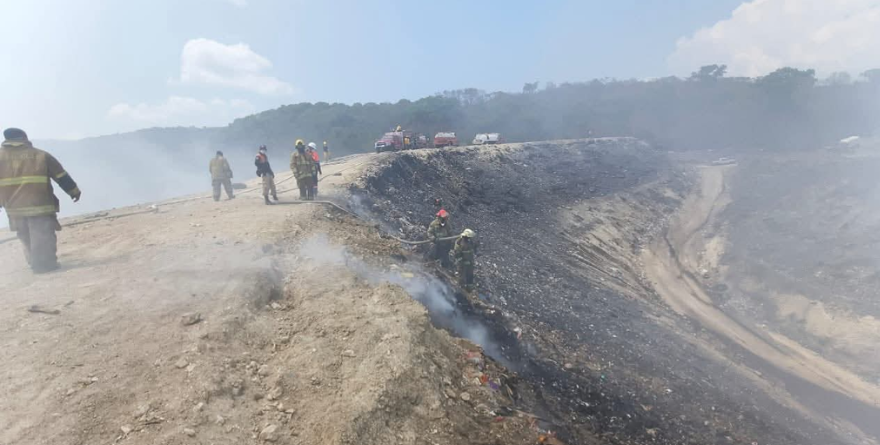 COMBATE AL FUEGO EN EL HUITECO AVANZA AL 55%