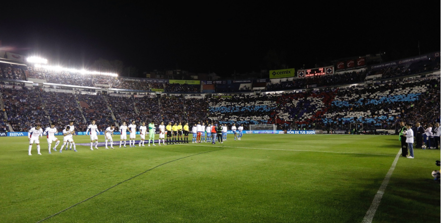 PINTAN VESTIDORES DEL ESTADIO CD. DE LOS DEPORTES