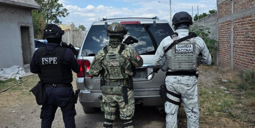 ASEGURAN VEHÍCULO BLINDADO Y EQUIPO TÁCTICO EN YUSTIS