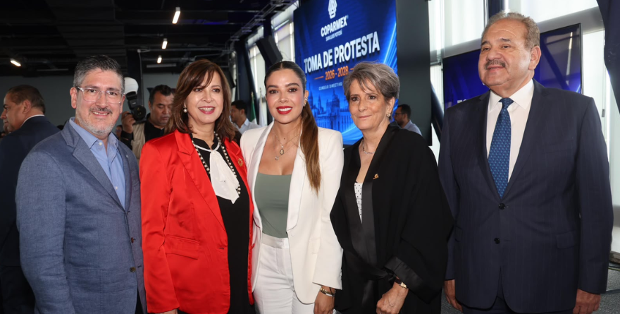 BUSCAN CONSOLIDAR EL CRECIMIENTO ECONÓMICO MEDIANTE LA SUMA DE ESFUERZOS