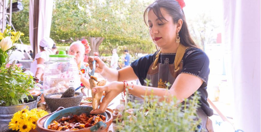LAS FAMILIAS RESCATAN LA COCINA TRADICIONAL DE GUANAJUATO