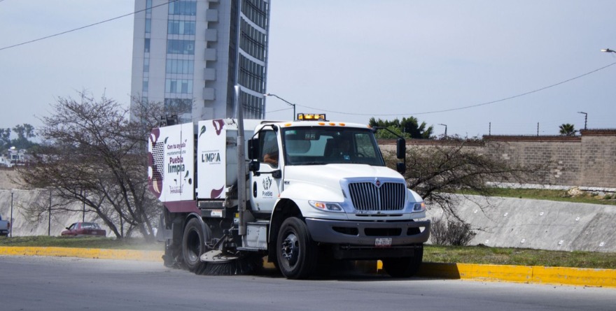BARREDORAS MECÁNICAS MEJORAN LA IMAGEN URBANA DE PUEBLA
