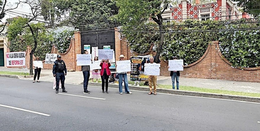 URGEN A VERIFICAR OBRA EN LAS LOMAS