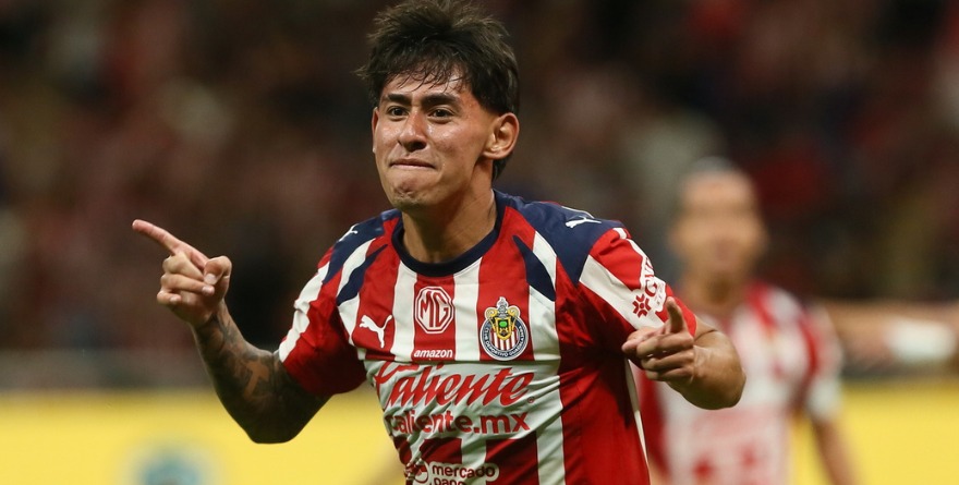 SANTI SANDOVAL: EL HÉROE DE CHIVAS