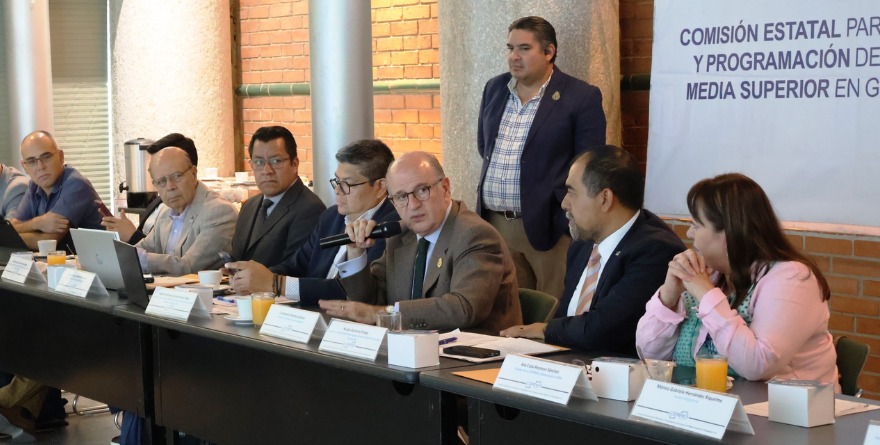 100 MIL JÓVENES RECIBEN APOYO PARA EL BACHILLERATO