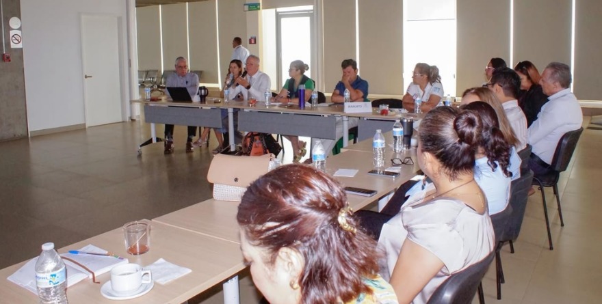CONSEJOS MUNICIPALES UNEN FUERZAS EN BENEFICIO DE 2 MIL ESCUELAS